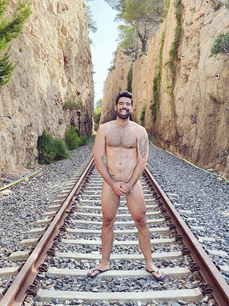 GarconBite's tweet photo. 🙈🙈🙈🙈🙈 https://t.co/4CLOwKJ8pE