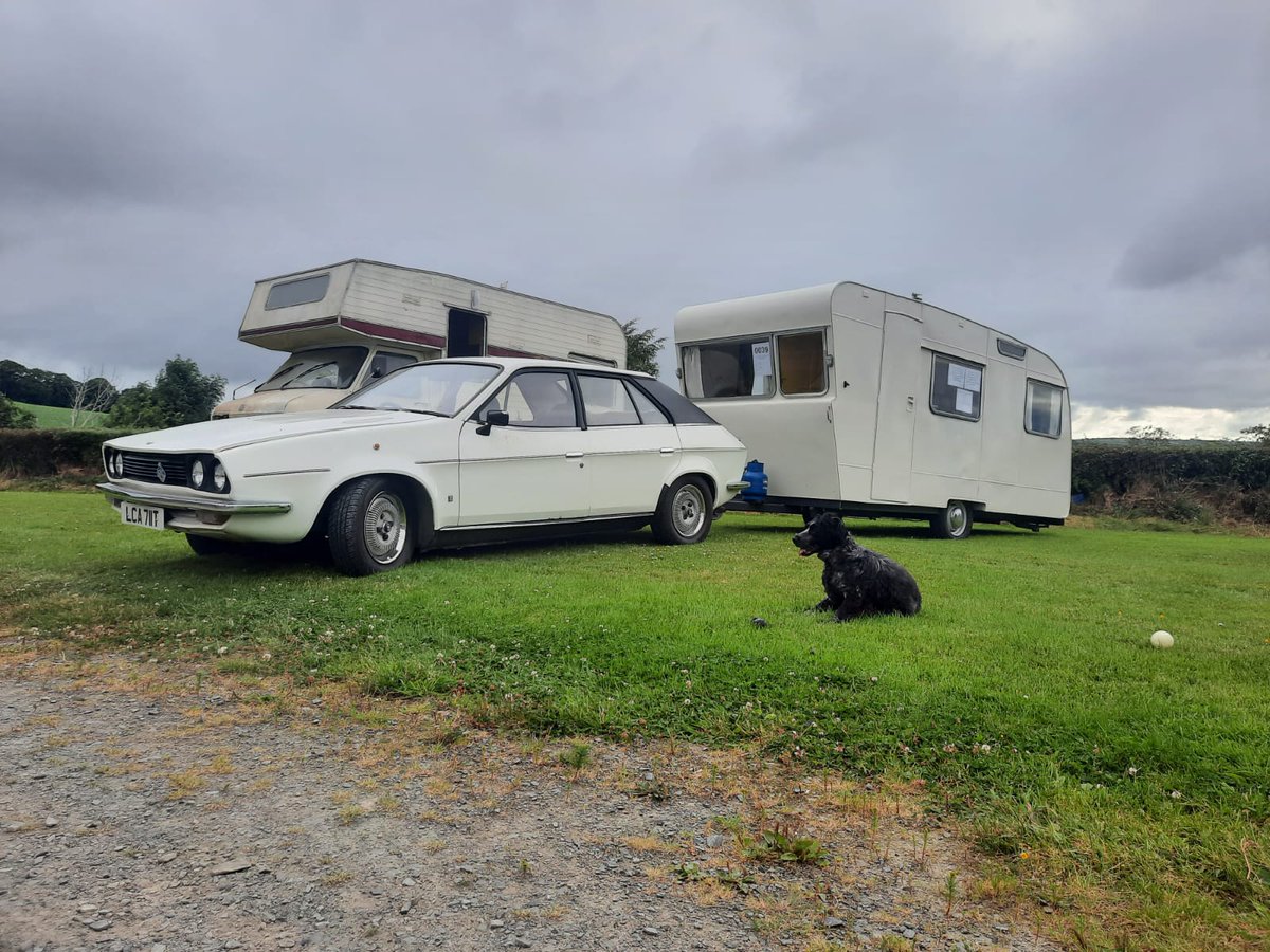 CaravanIrish's tweet photo. @sarahcrabtreee My princess 2 for towing my classic caravan https://t.co/GjjQGkXTXs