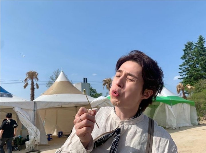 Bal küpüm karahindiba üflüyor yeriiim seni 💛
#LeeDongwook