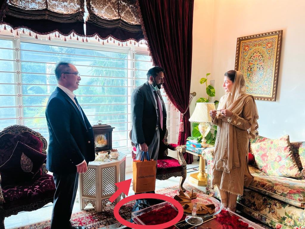 tabindaghaffar's tweet photo. What is happening here?? @ToyotaPak #caretoexplain https://t.co/N8WcB9zcjP