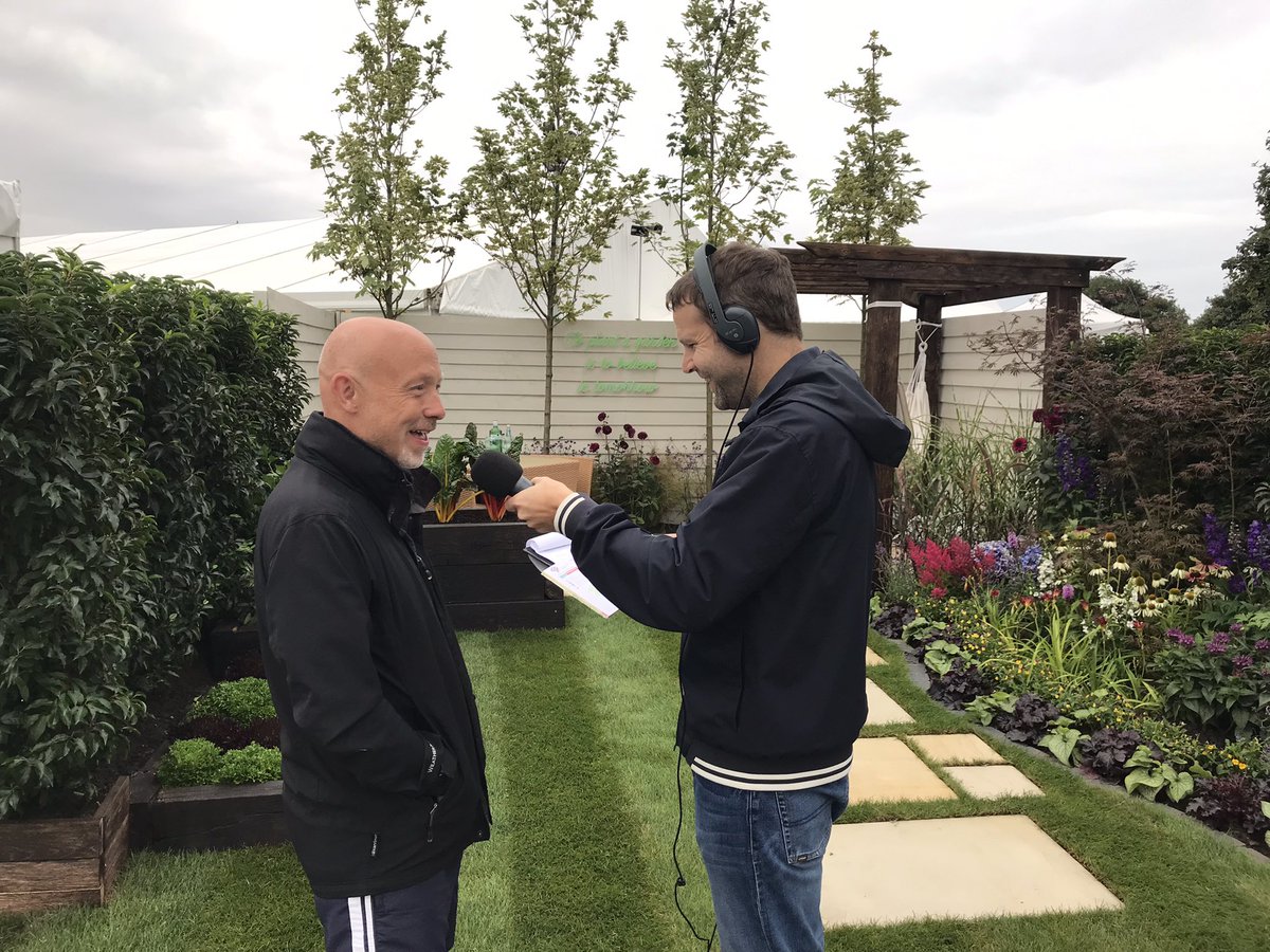 It’s the opening day of @southportflower and @paulsaltysalt is having a look around before the gates open as @bbcmerseyside Breakfast comes live from Victoria Park