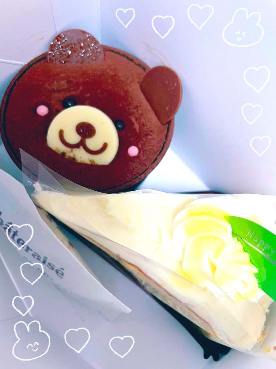 mimi36025982's tweet photo. 久しぶりに昨日シャトレーゼ行ってきたよ🍰✨クマちゃんまだ健在だった🐻❤️持ち帰る間に耳に汗かいてた💦
やっぱりシャトレーゼって幸せな気持ちになる🧚‍♀️ありがとうシャトレーゼ🥰 https://t.co/mfgE9PtGfh