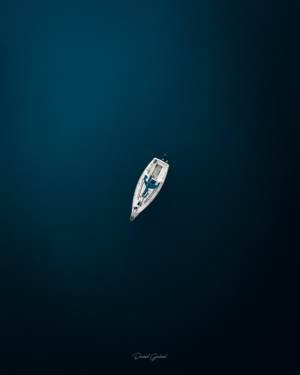 dermotgarland's tweet photo. Keep it simple π€
.
.
.
#lovindublin #igersdublin #irelandaily #visitdublin #discoverdublin #discoverireland #moodygram #dublinexplore #irishdaily #droneoftheday #boat #topdownthursday #tourismireland #minimalist #minimalism #dronephotography #theirishphotographypodcast https://t.co/mnpPJ0z6aA