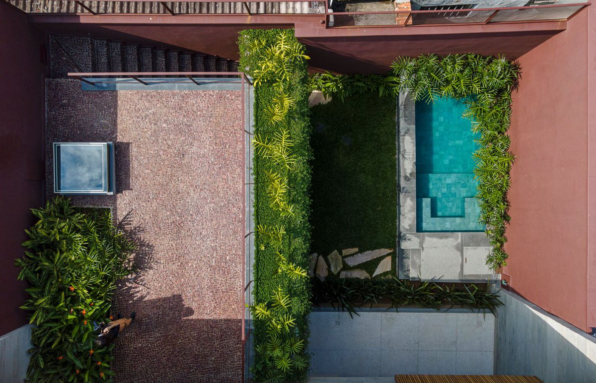 ArchDaily's tweet photo. Forest House / Estúdio Zargos #Brazil 
#Architecture #InteriorDesign #ResidentialArchitecture https://t.co/Zk8HNWaO7v