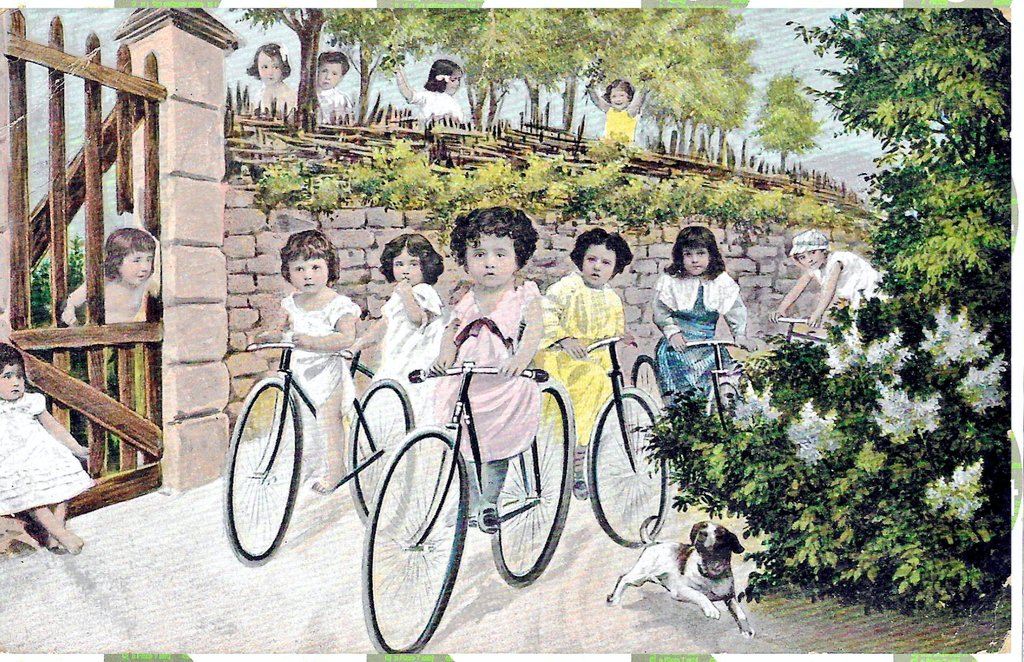 1920Hindsight's tweet photo. Today's Vintage card takes us back to 1907 and this charming (terrifying?!) image of little girls on bikes. Card appears European in origin, even if it only travelled from Cambourne to Marazion.
#1920Hindsight #VintagePostcard https://t.co/f4Im1qQTZ8
