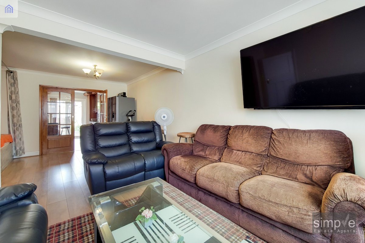 Simple Estate Agents tweet media