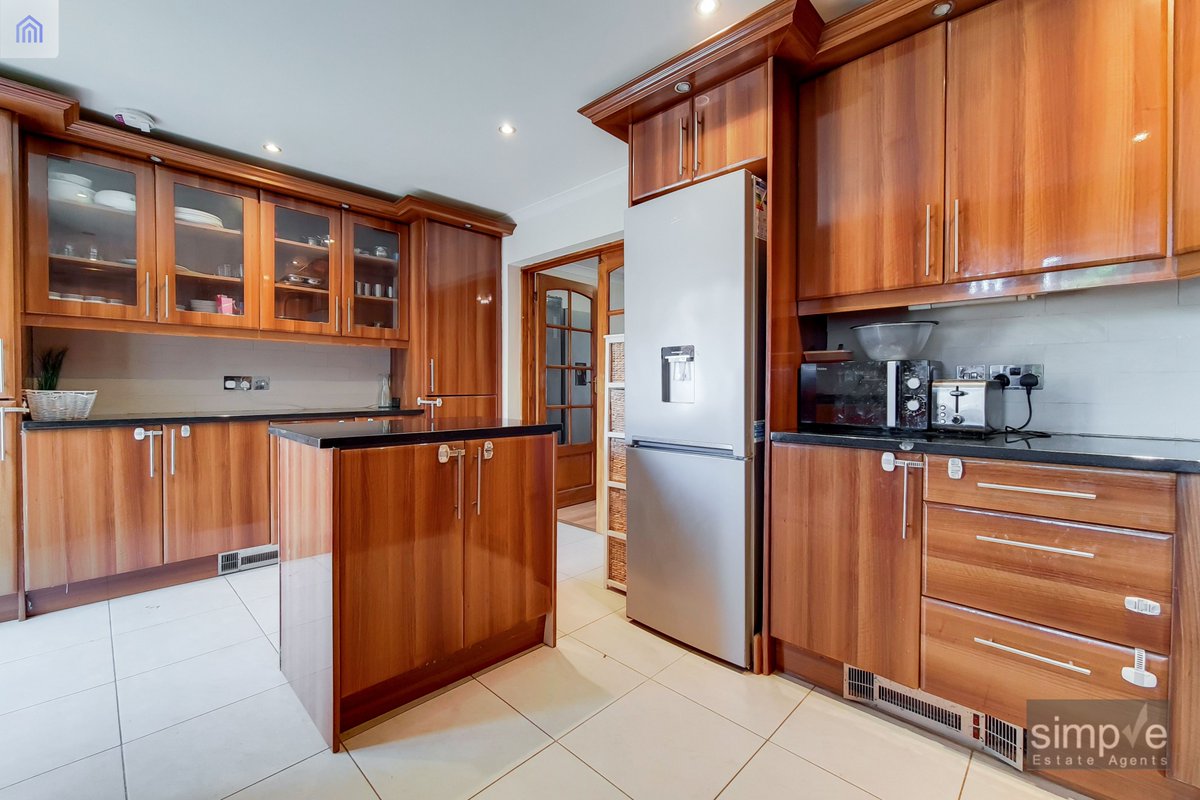 Simple Estate Agents tweet media