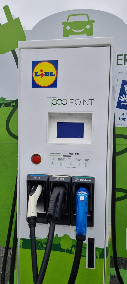 HardcastleTwit's tweet photo. @Pod_Point Never works NEVER REPAIRED. https://t.co/eTiDBMWXv8