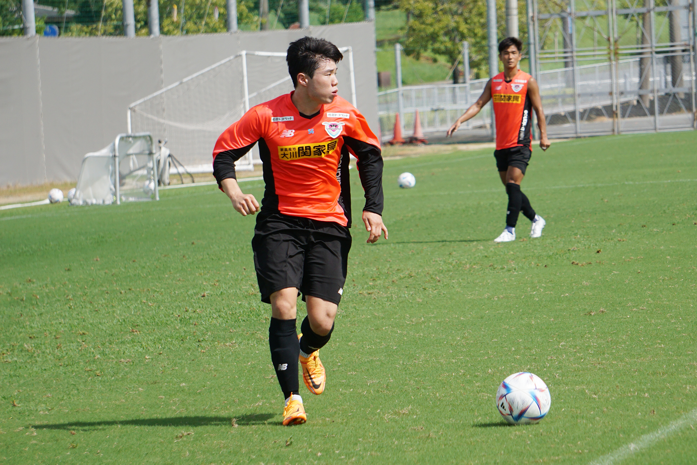 サガン鳥栖公式 トレーニングshot 新加入の パクゴヌ 選手がチームに合流 練習中の姿をお届け サガン鳥栖 Sagantosu Jリーグ Jleague 道 Dreamroad T Co t3nagpep Twitter