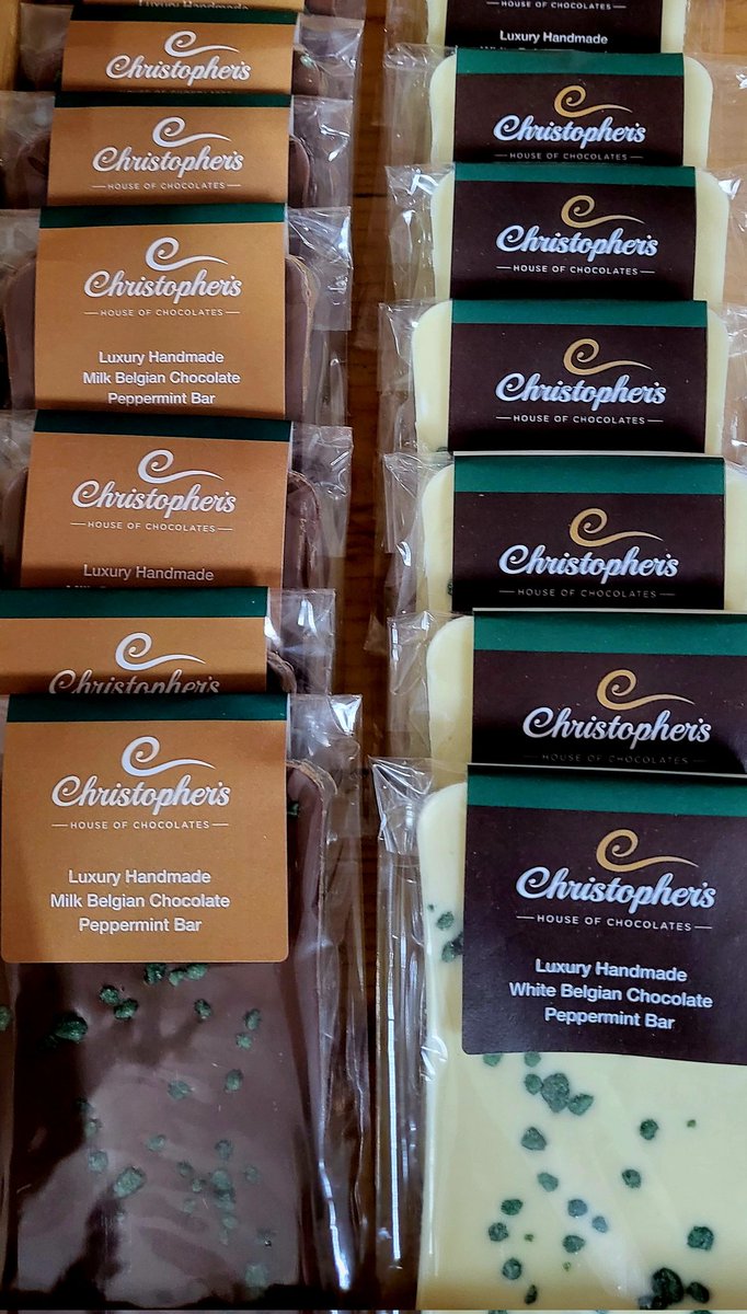 chrishousechocs's tweet image. Bars, bars and more bars 🍫🍫🍫also available at @houseofchocolates.co.uk 
Have a fab day 😀 

#chocolatelover
#chocoholic 
#chocolatetempering 
#chocolate 
#chocolatier 
#craftchocolate
