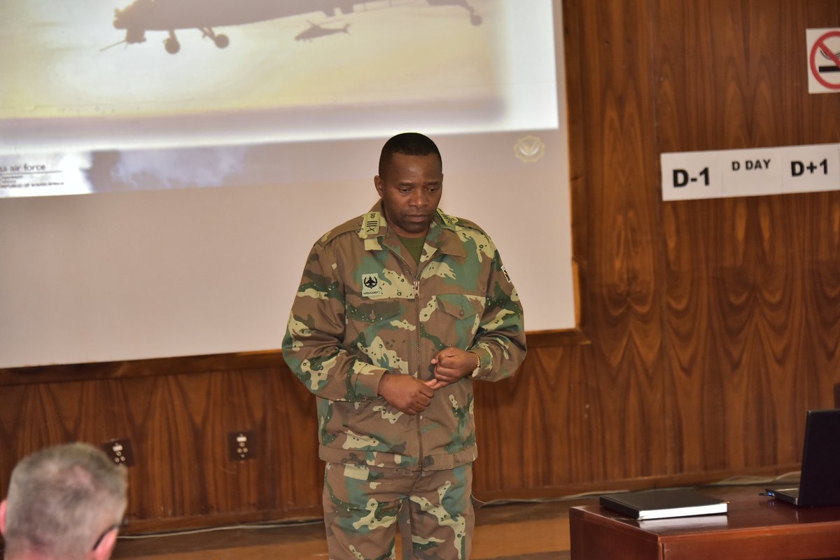 SANDF_ZA's tweet photo. READ || SA Air Force Flexes Mission Readiness Muscle at Ditholo Training Centre.
https://t.co/sA1Joa4i3i
#SANDF
#SAAirForce
#AdAstraMagazine
#FreeTheEagle https://t.co/oqbU3azq6A