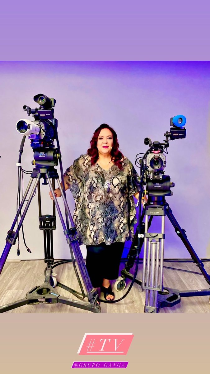 Edith_Salazar's tweet photo. Vuelta a la TV🎥

Ya os iré contando, hasta aquí puedo leer…

#vueltaalatv #tv #television #programa #musica #edithsalazar #artista #cantante #pianista #compositora #productoramusical #vocalcoach #madrid @rtve @GrupoGanga https://t.co/1fq8w7Svou