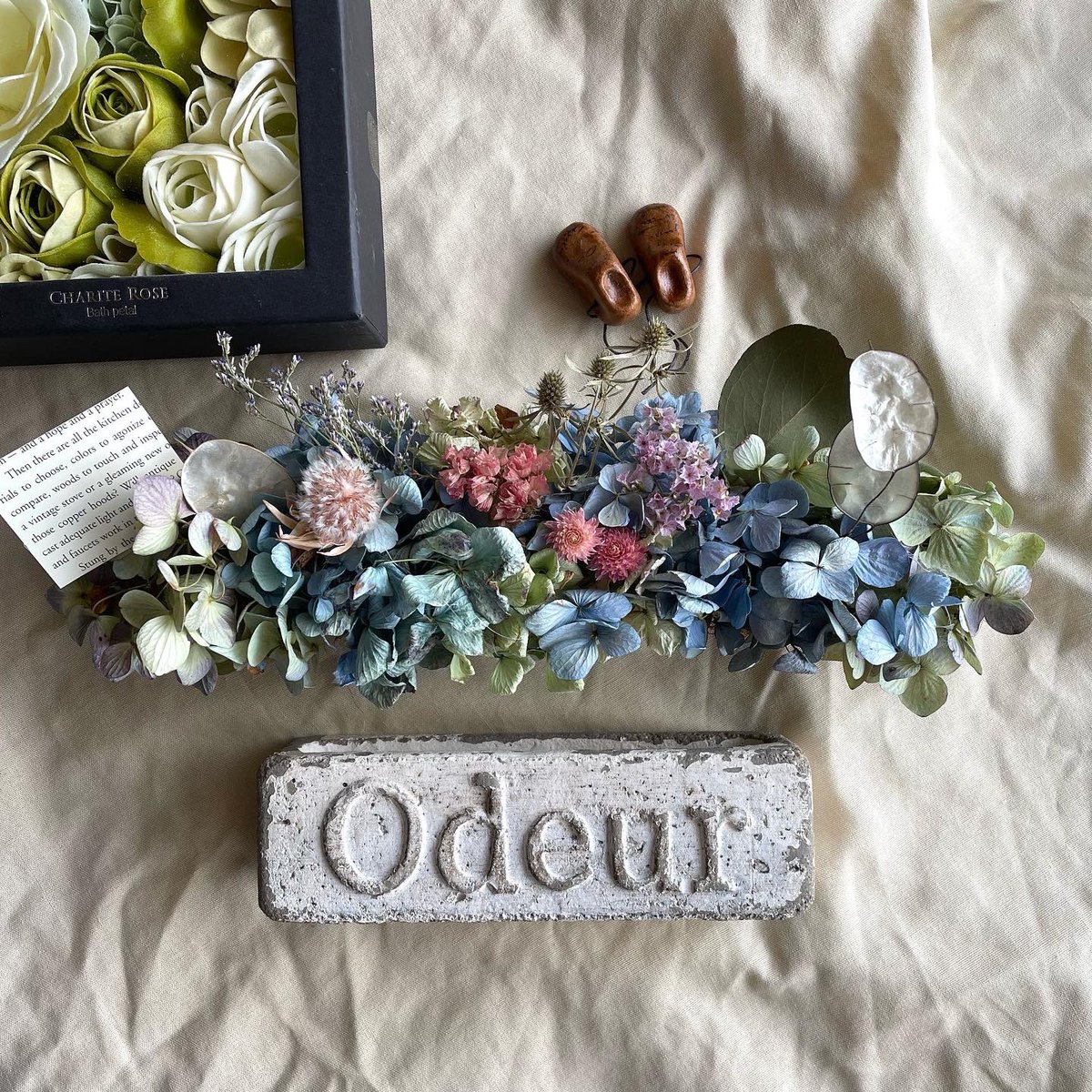 鈴音 のスワッグ シリカゲルドライフラワー スターチス バラ ユーカリ 大量入荷 バラ