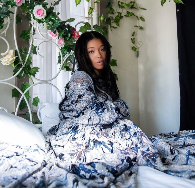 archodiahub's tweet photo. NEWS: Mashonda Shares The Music Video For "Positive Distraction"
#Mashonda
#PositiveDistraction
#NewMusicDaily #MusicNews #rnbmusic #ArchodiaPlay #MusicVideo
🔗 https://t.co/6uI8QmRzaF 🔗
@MashondaLoyal
@MediaRepertoire https://t.co/z3G5Wu88zJ