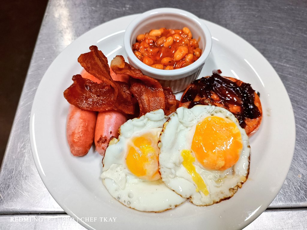 Chef_Tkay's tweet photo. How do y'all deal with stress?

Me: i cook, thats the cure 😊 https://t.co/YMoXQhMoyg