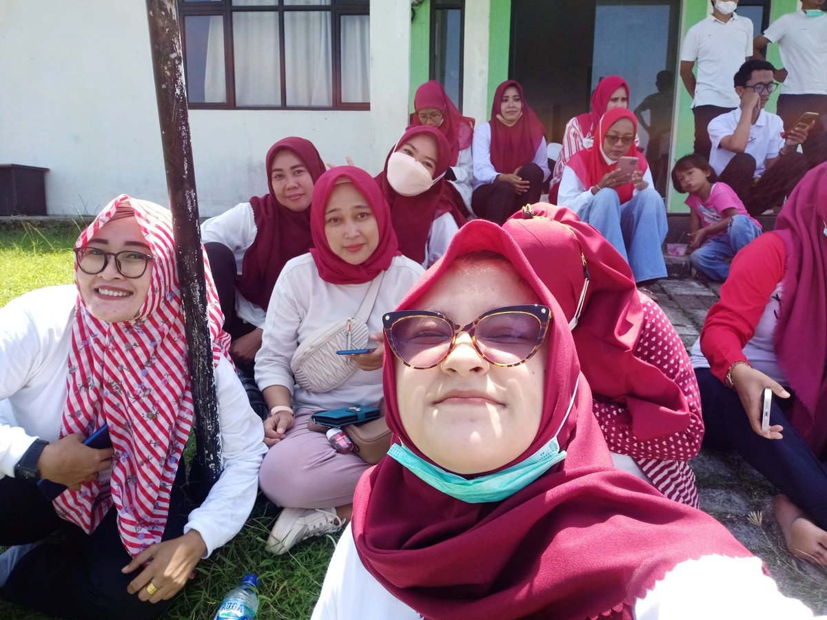 irfayk97's tweet photo. 17an di Puskesmas Cihara 🇮🇩 https://t.co/qEUYOibMSO