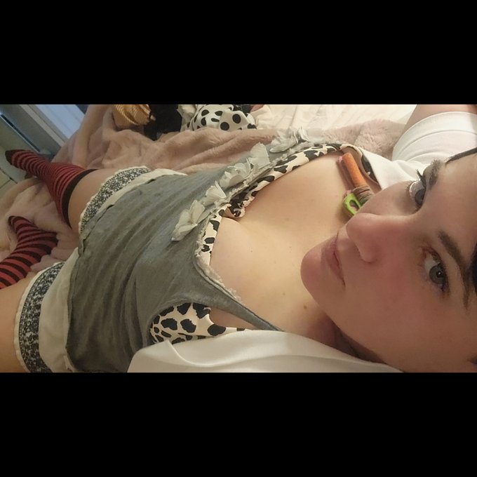 I'm still waiting on you to call @NiteFlirt @phrendly  #skypeshows #kiksessions #camgirl #curvychick<a class="tags" target="_blank" title="On Twitter" href="/?out=eyJ0eXAiOiJKV1QiLCJhbGciOiJIUzUxMiJ9.eyJpYXQiOjE3MjQ4NTYyODcsImlzcyI6InR3cG9ybnN0YXJzLmNvbSIsIm5iZiI6MTcyNDg1NjI4NywiZXhwIjoxNzU2MzkyMjg3LCJyZWRpcmVjdF91cmwiOiJodHRwczovL3R3aXR0ZXIuY29tL05pdGVGbGlydCJ9.SGHuQgaWDpiNpjJVf-wPmiucCzNahcYPLUf-wd1M4igXjSRkNQnVLdxlKOZ33aX17sd6VrIaQMduUE67eO3-mg">@NiteFlirt</a><a class="tags" target="_blank" title="On Twitter" href="/?out=eyJ0eXAiOiJKV1QiLCJhbGciOiJIUzUxMiJ9.eyJpYXQiOjE3MjQ4NTYyODcsImlzcyI6InR3cG9ybnN0YXJzLmNvbSIsIm5iZiI6MTcyNDg1NjI4NywiZXhwIjoxNzU2MzkyMjg3LCJyZWRpcmVjdF91cmwiOiJodHRwczovL3R3aXR0ZXIuY29tL3BocmVuZGx5In0.Ub3VrNFmAvoYkOSYLioj17_V1HAyOkoE3haRQvW8HcCYppGk0wZ5JsDPxauZEcLr2mXiE7T8MgECowTlqZXNyQ">@phrendly</a><a href="/tag/thighhighs"class="tags"><span>#thighhighs</span></a><a href="/tag/shorthair"class="tags"><span>#shorthair</span></a><a href="/tag/camgirl"class="tags"><span>#camgirl</span></a><a href="/tag/skypeshows"class="tags"><span>#skypeshows</span></a><a href="/tag/curvychick"class="tags"><span>#curvychick</span></a>