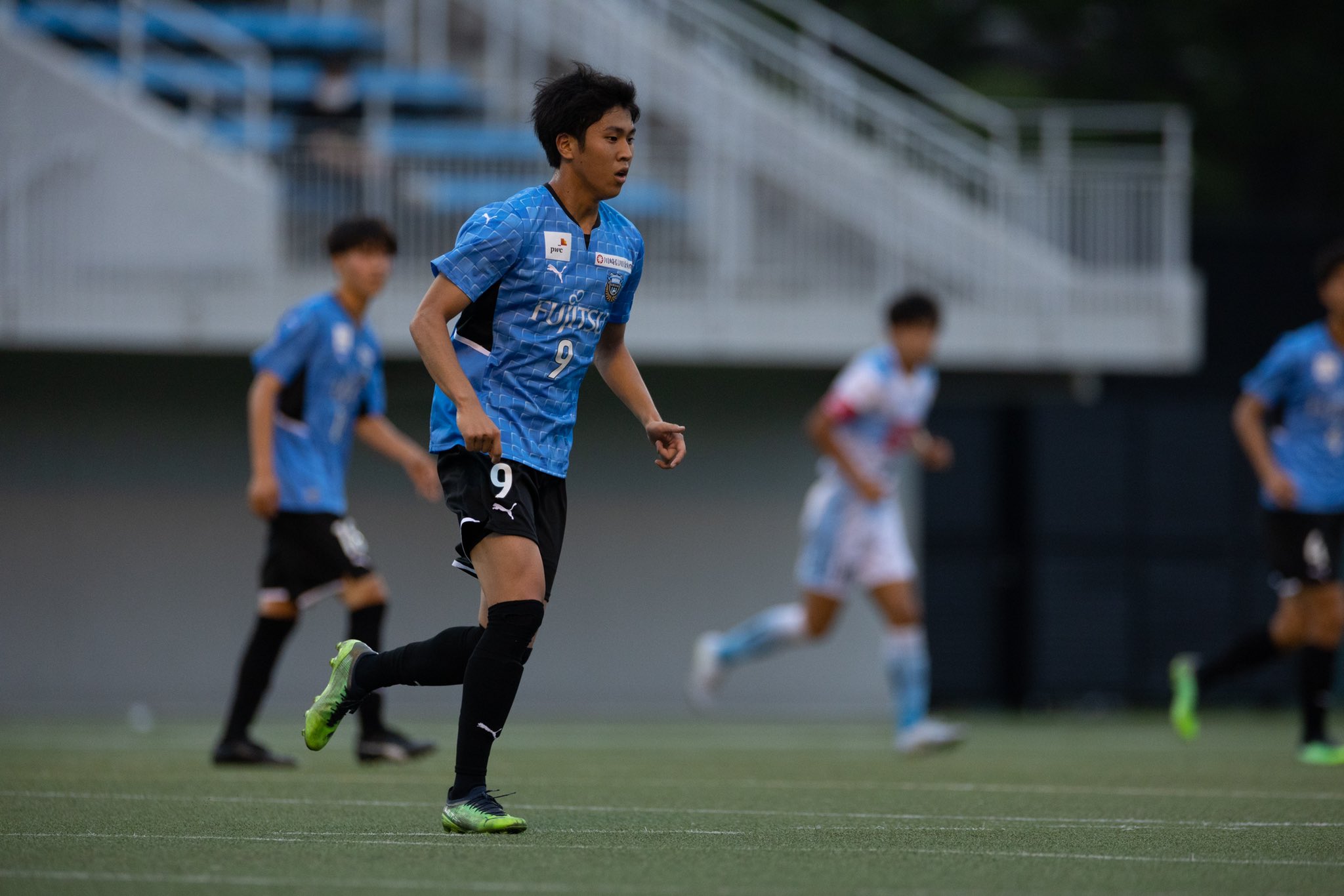 川崎フロンターレ U 18日本代表メンバーに 川崎フロンターレu 18所属の高井幸大 たかい こうた 選手 五木田季晋 ごきた きしん 選手が選出されました 8 25 木 8 28 日 の期間 静岡県で開催される 22 Sbsカップ国際ユースサッカー に