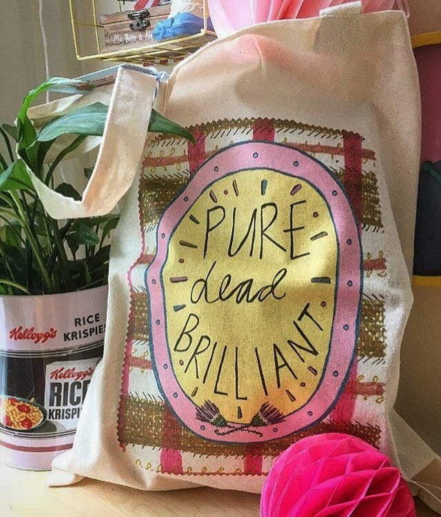 Morning lovelies! Hope you have a 'Pure Dead Brilliant' Thursday! 👍💖🥰🎉