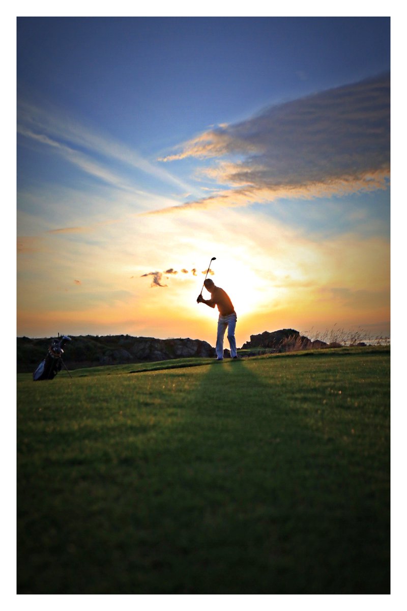 Golf heaven at Lofoten Links, northern Norway. Late but great. <a href="/lofotenlinks/">Lofoten Links</a>. #lofotenlinks