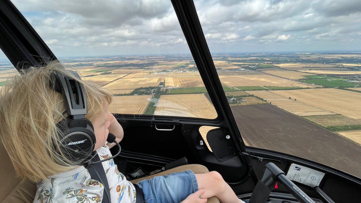 FlyingPigHelis's tweet photo. Pilot in training 🚁 @CaptPaulWhite youngest joined him for a refuel and positioning flight last week. Taking the instructor seat it looks like he’s got his eyes on the top job!
#nevertooearly #learntofly #R44 #smile #pilotlife #familybusiness #tbt #flyingfamily @IWMDuxford https://t.co/dTzVP7zFSS