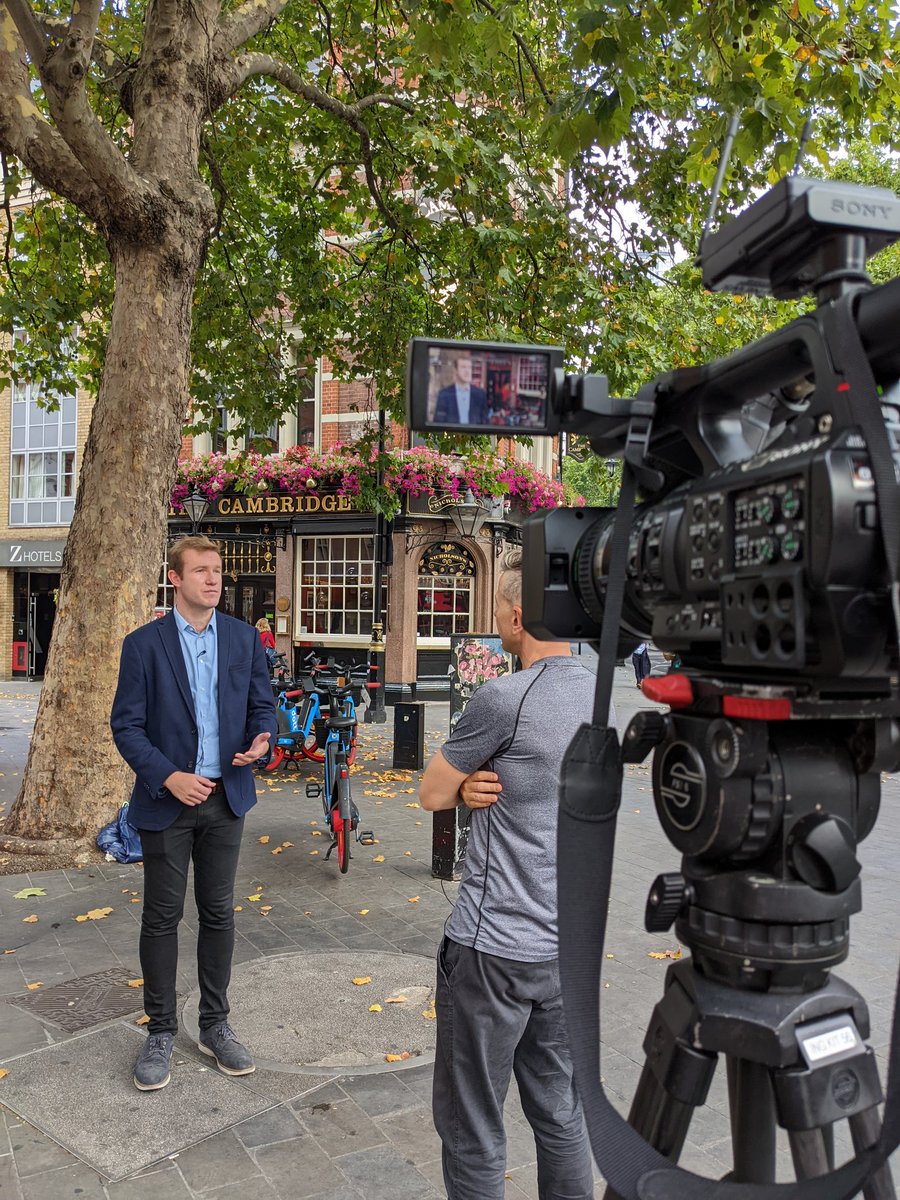Cllr @timroca85 speaking to @itvlondon about dockless bikes blocking pavements in Westminster. 

@CityWestminster will work with dockless bike companies to find a solution that encourages cycling but also keeps pavements clear for everyone. 