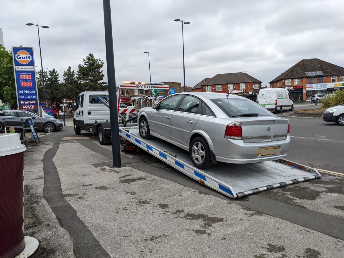 DerbyshireRPU's tweet photo. #Derby
Driver found to be #Disqual ferrying his 3 young children around, youngest of which was 2, unrestrained
Bald tyres and defective speedo, stuck at 90 whilst stationary
#Referrals #Seized #OffToCourt https://t.co/N87ytSt4pC