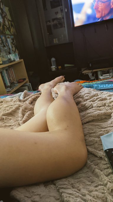 Sorry for not posting for a few days babes, Daddy's been busy at work. Here have treat and take a look