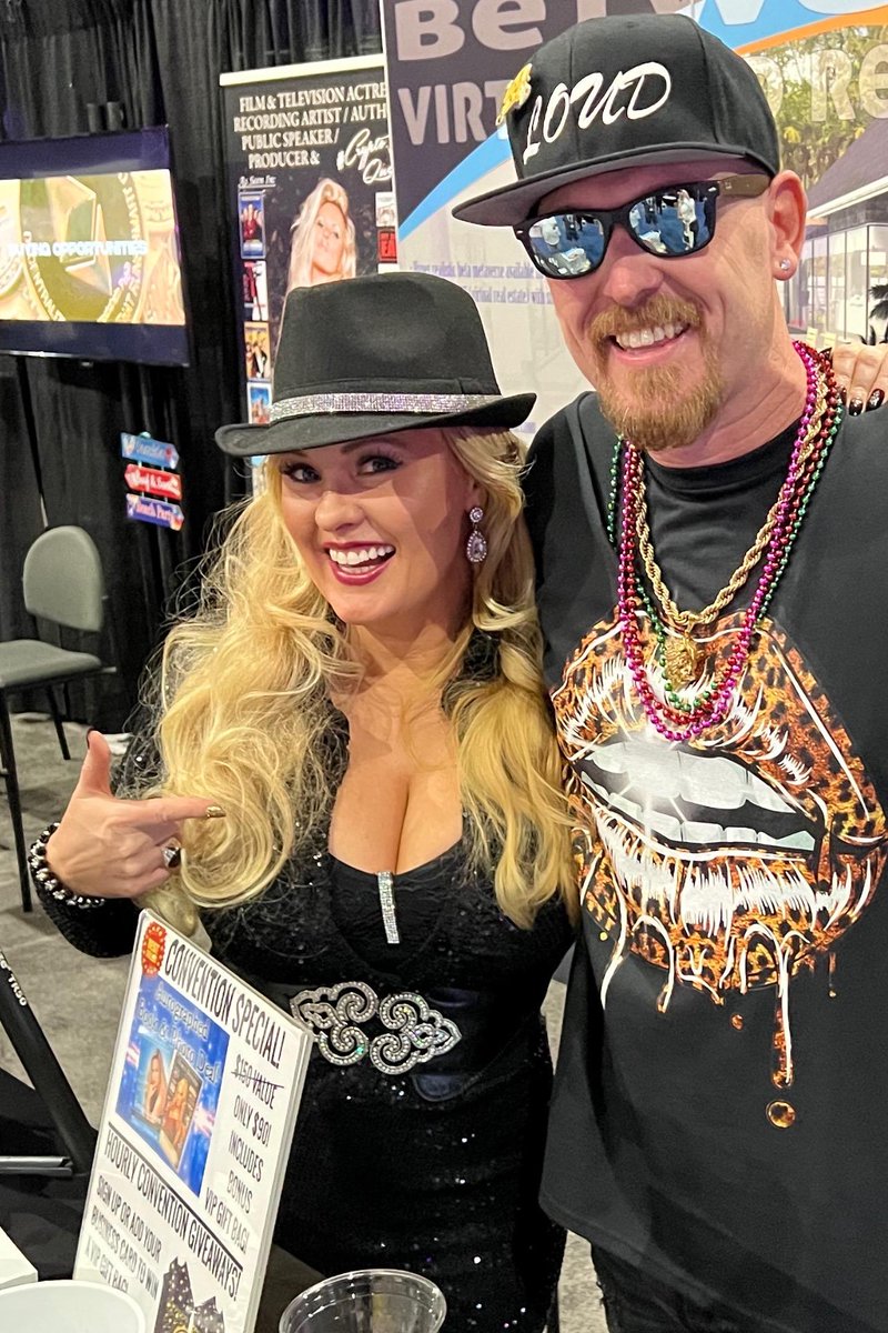 DarcyDonavan.x tweet media