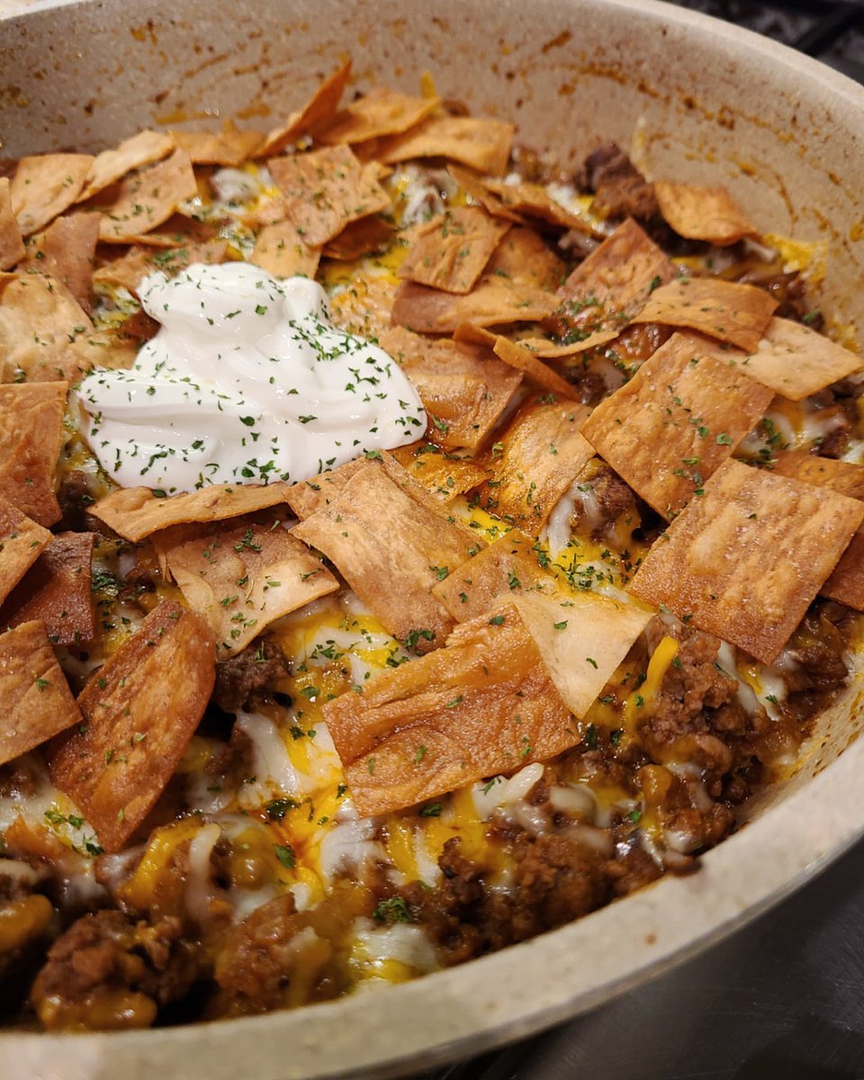 KetoDietEasy's tweet photo. TRIPLE B SKILLET 🔥 Beef + Barbecue + Bacon
.
▶️Keto diet is the best way to enjoy the Diet day
.
👉Start Now - Click link in
@KetoDietEasy 's bio👈
-----
#lowcarbskillet #fritospie #cutdacarb #ketoskillet #oneskilletmeal #lowcarbrecipe #groundbeefrecipe #lowcarbsubstitute https://t.co/5dfi8zDok2