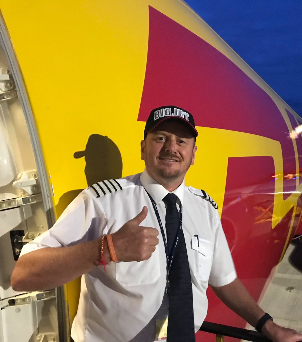 Great to finally meet the main man!  <a href="/BigJetTVLIVE/">BIG JET TV</a> 
Thanks for the merch Jerry. Look forward to seeing the footage of our departure from #ema Much appreciated! See you soon. #AvGeek #boeing777