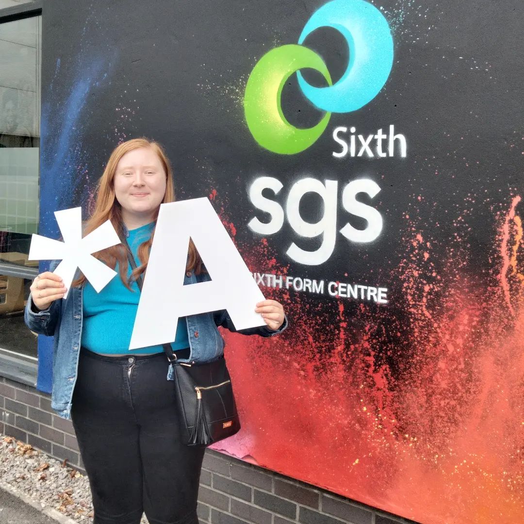 Well done to Lara who has received an A* in Religious Studies, an A in Law and a B in Sociology. She is now off to Swansea University to study Law!

#resultsday2022 #reachyourdreams #yoursgs