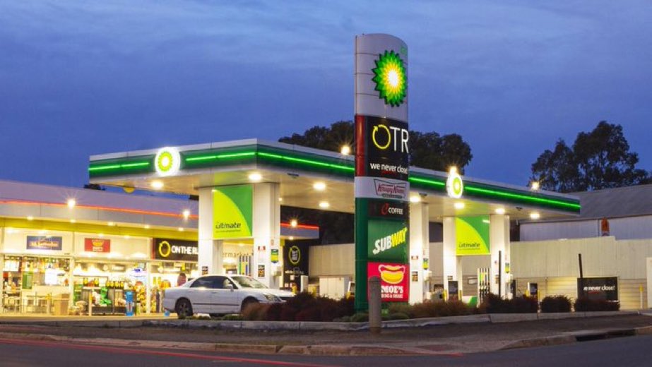 BitcoinArchive's tweet photo. 💥BREAKING: Australian convenience store chain with +170 locations now accepts #Bitcoin 

Full implementation took just 8 weeks!  🚀 https://t.co/Kg0oQDqpHR