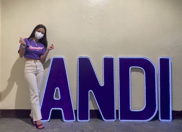 a very special girl deserves a special treat. 

CMO THURSDATE WITHANDI