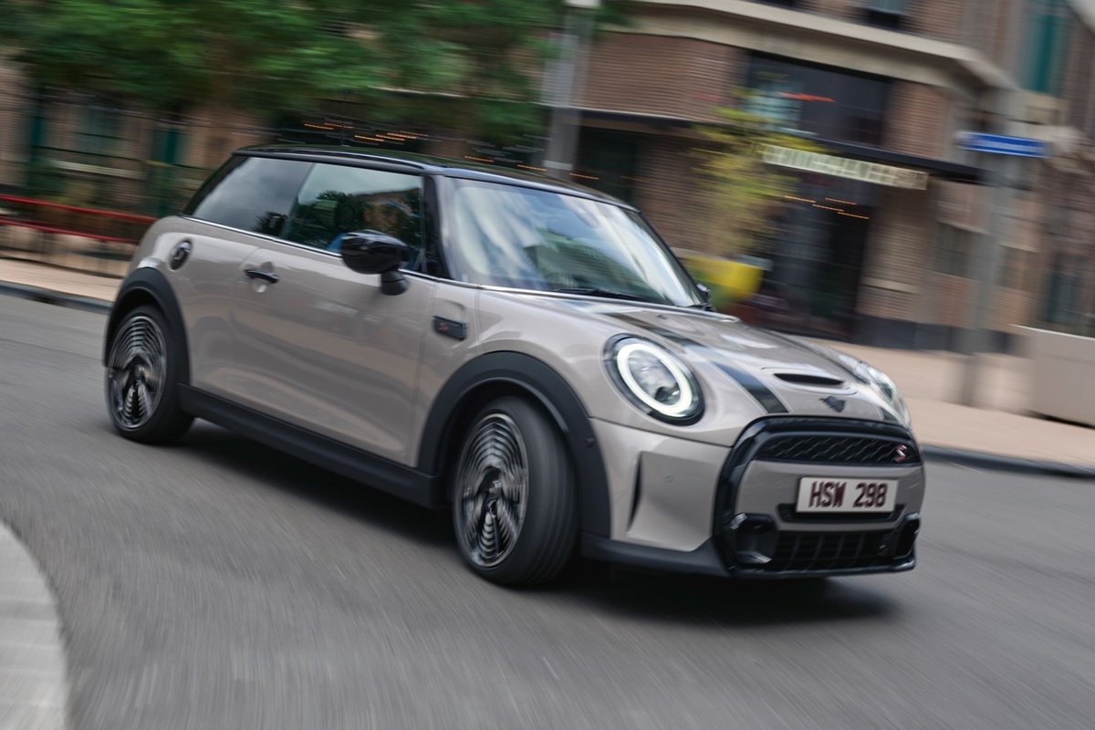 Listers MINI tweet media