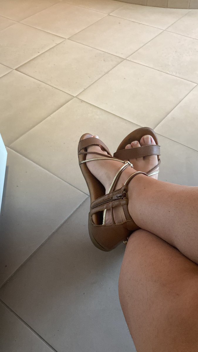 feetsensatixns's tweet photo. Follow me here… https://t.co/Aki9UQeLIO soon new content 😘🌹 #feetpicsforsales #feetfinder #feetworship #feetlove #onlyfans https://t.co/gK5Vwss4sV