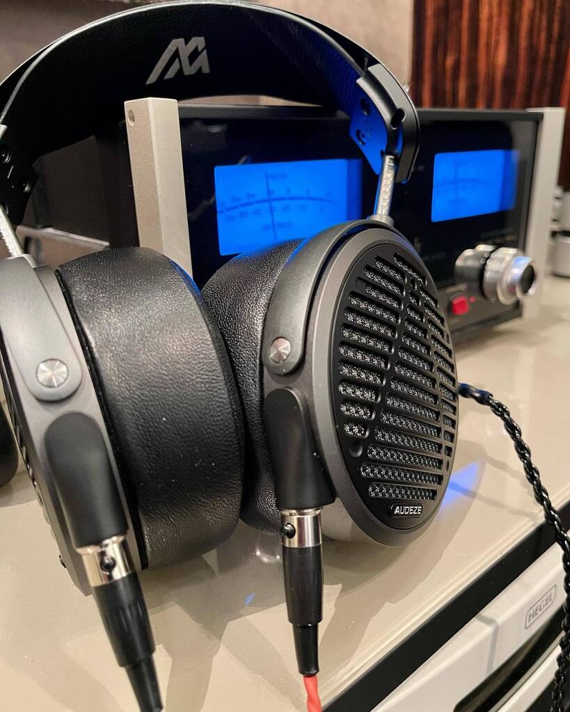 AudioVenue's tweet photo. Audeze MM500 headphones now in stock and on demonstration.
.
#mcintosh #hegel #mcintoshmha150 #mcintoshheadphoneamp #headphoneamp #mha150 #headfi #headphones #headphonesuk #musical #audiovenue #ealing #luxaudio #maidenhead #hifi #audiostore #personala… https://t.co/u1hIKH29kD https://t.co/9LWFxidWoJ