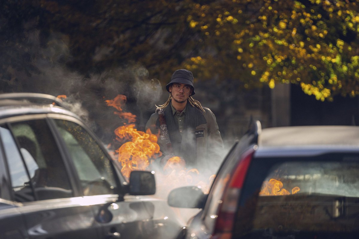 TENMusicGroup's tweet photo. First look of @FelixSandman in the TV show "Last Light" to be released this fall on @viaplay_se! #lastlight https://t.co/cl5BHCE502