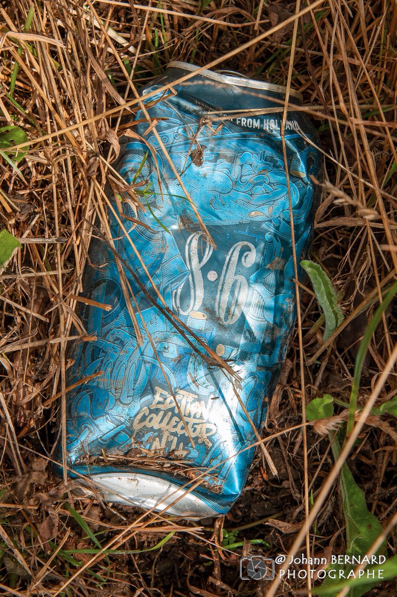 bernard29440's tweet photo. #randonnée #nature #ploudiry
#Collection de ce que j'ai pu trouver au bord de la route... #vodka #bière
Le point positive est que visiblement les plus jeunes ont le bon reflex de mettre leurs #déchets dans les poubelles :pas de #bouteille d'eau, de #soda ou autres softs. https://t.co/TYOLyxqWel