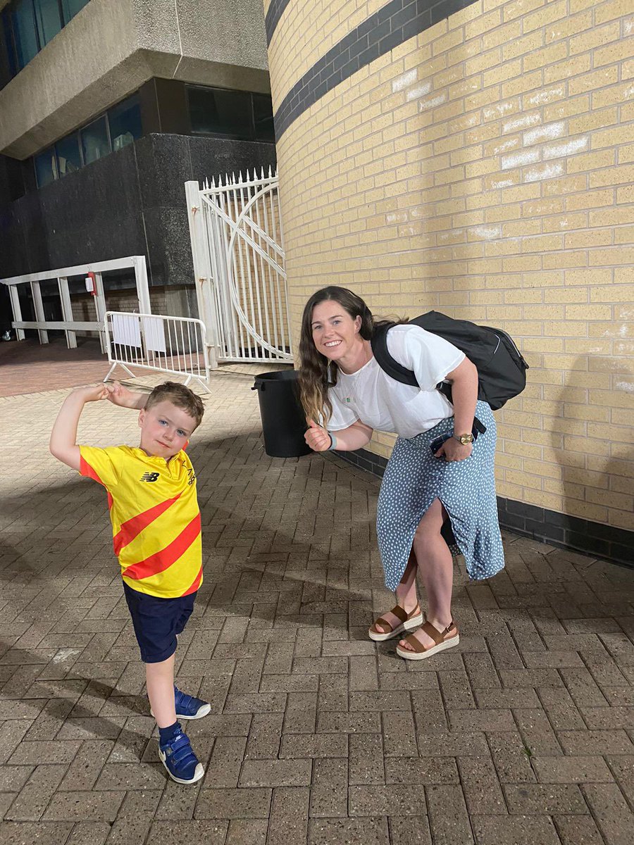 Timmsantiques's tweet photo. @thehundred @Tammy_Beaumont Absolutely spot on @ejrainfordbrent @Tammy_Beaumont @SkyCricket - Teddy is one of the first to arrive & last to leave at his club @FlitwickCC all weekend, every weekend.. Very thankful to all the lads who through balls endlessly into the night for him! #shotboy #lovescricket https://t.co/FshJkteq2g