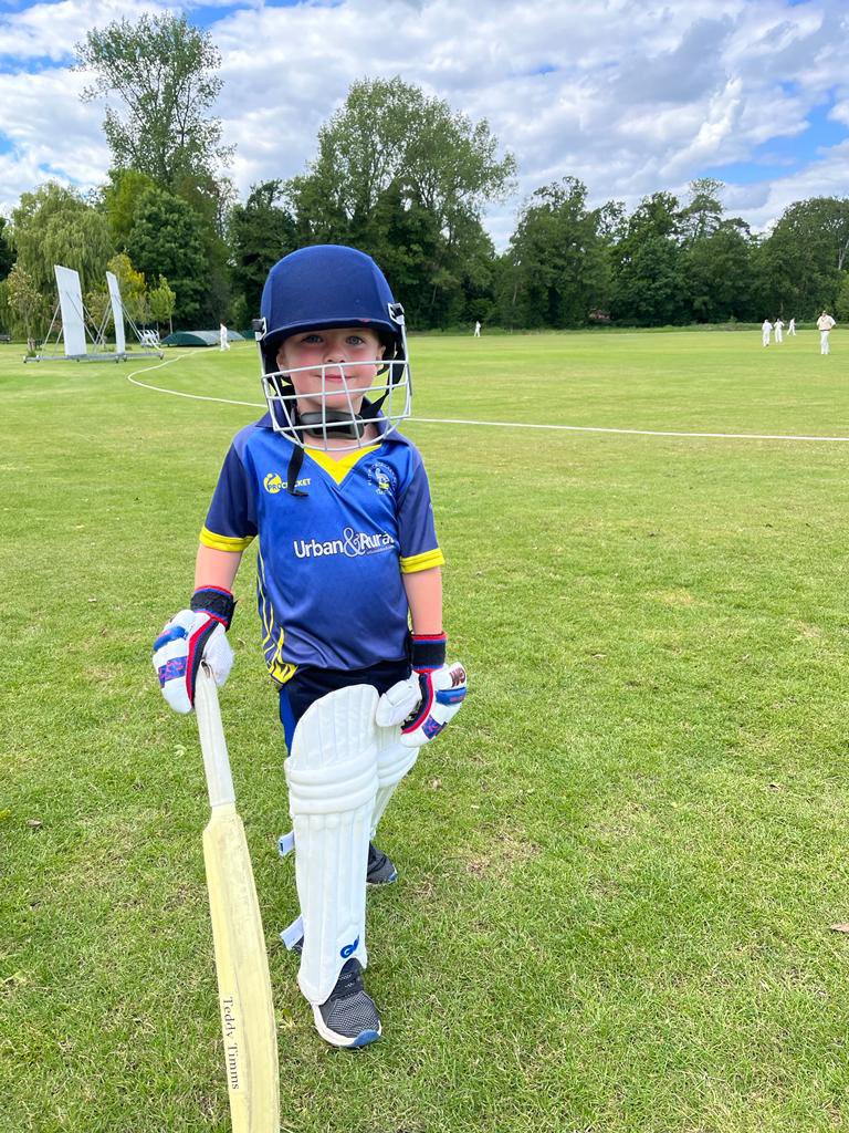 Timmsantiques's tweet photo. @thehundred @Tammy_Beaumont Absolutely spot on @ejrainfordbrent @Tammy_Beaumont @SkyCricket - Teddy is one of the first to arrive & last to leave at his club @FlitwickCC all weekend, every weekend.. Very thankful to all the lads who through balls endlessly into the night for him! #shotboy #lovescricket https://t.co/FshJkteq2g