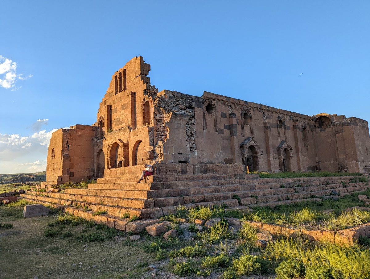 Yereruyk cathedral in #Armenia, one of the oldest #Christian monuments, 4-6th centuries.