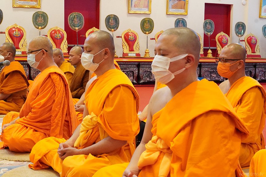 DMCupdates's tweet photo. คณะสงฆ์วัดพระธรรมกายฟลอริดา ประเทศสหรัฐอเมริกา ได้เดินทางไปแสดงสามีจิกรรมต่อพระมหาเถระ และร่วมฟังสวดพระปาฏิโมกข์เนื่องในเทศกาลเข้าพรรษา ณ วัดพุทธรังษี เมืองไมอามี รัฐฟลอริดา https://t.co/8mfiTTTgQt https://t.co/f4WDMtMfRv