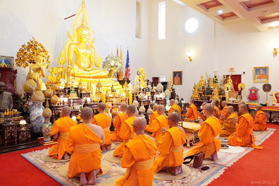 DMCupdates's tweet photo. คณะสงฆ์วัดพระธรรมกายฟลอริดา ประเทศสหรัฐอเมริกา ได้เดินทางไปแสดงสามีจิกรรมต่อพระมหาเถระ และร่วมฟังสวดพระปาฏิโมกข์เนื่องในเทศกาลเข้าพรรษา ณ วัดพุทธรังษี เมืองไมอามี รัฐฟลอริดา https://t.co/8mfiTTTgQt https://t.co/f4WDMtMfRv