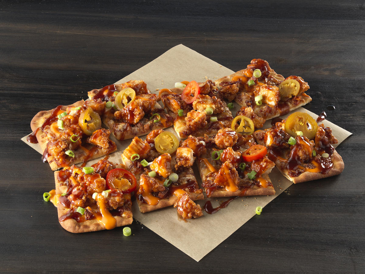 Buffalo Wild Wings releases its first-ever pizza — topped with hand-spun wings yhoo.it/3A6mvdA by <a href="/alliecanal8193/">Gấu Bông City</a>