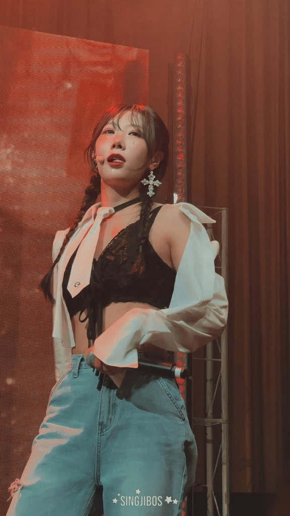 picsofhandong's tweet photo. HELLOOO??!!+382832 https://t.co/j5BGevoLYb