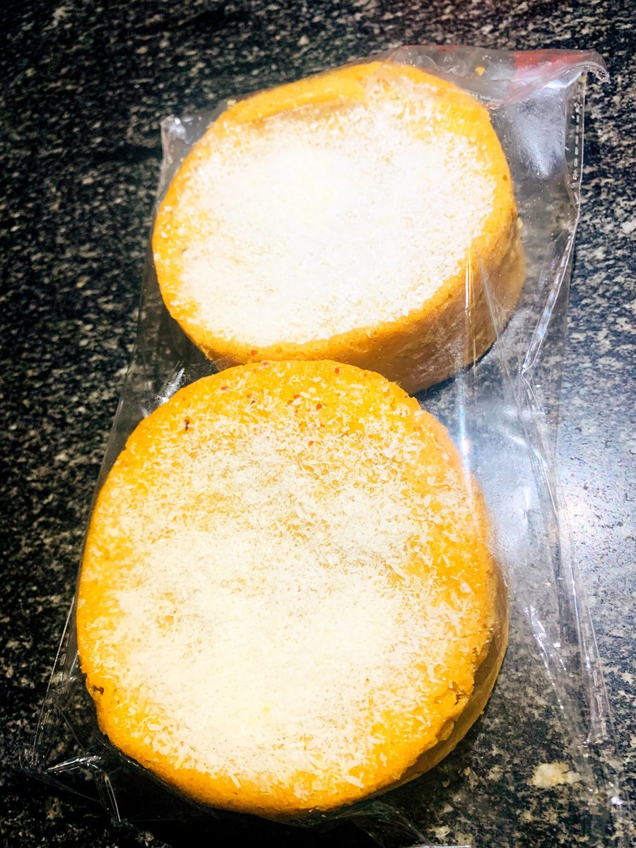 ABujCakes's tweet photo. Good morning tweeps. 

 2 in 1 mini Vanilla cake. 
This could be yours but you haven’t placed your order.☎️ /chat 07019318533.
@BujRant @Divineze @BujLife @abujaRTBOT @hanna_umaru @Abuja_Facts @abujaplug #AbujaTwitterCommunity #NEPA #PHCN #NationalGrid #CongratulationsAsake https://t.co/VNBhALsxN2