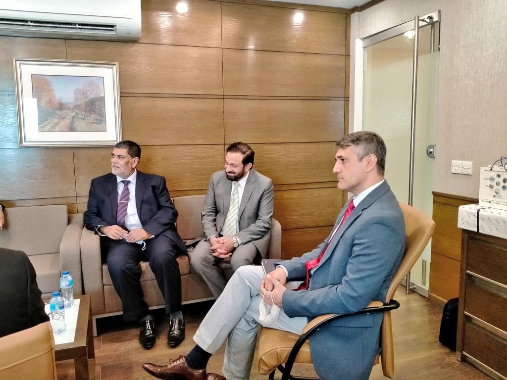 ImtiazshaikhMPA's tweet photo. Presiding over a meeting with the delegation of Fauji Fertilization Company, regarding Thar Coal gascification based Fertilizer project.
The meeting was held in Sindh Energy Department today https://t.co/b4CrdbK5WH