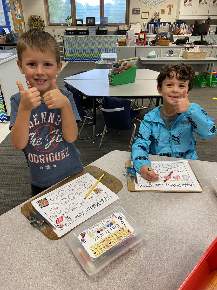 testerkinders's tweet photo. we are loving Kindergarten @TowneMeadow @myccs https://t.co/BEgyi9eVVP