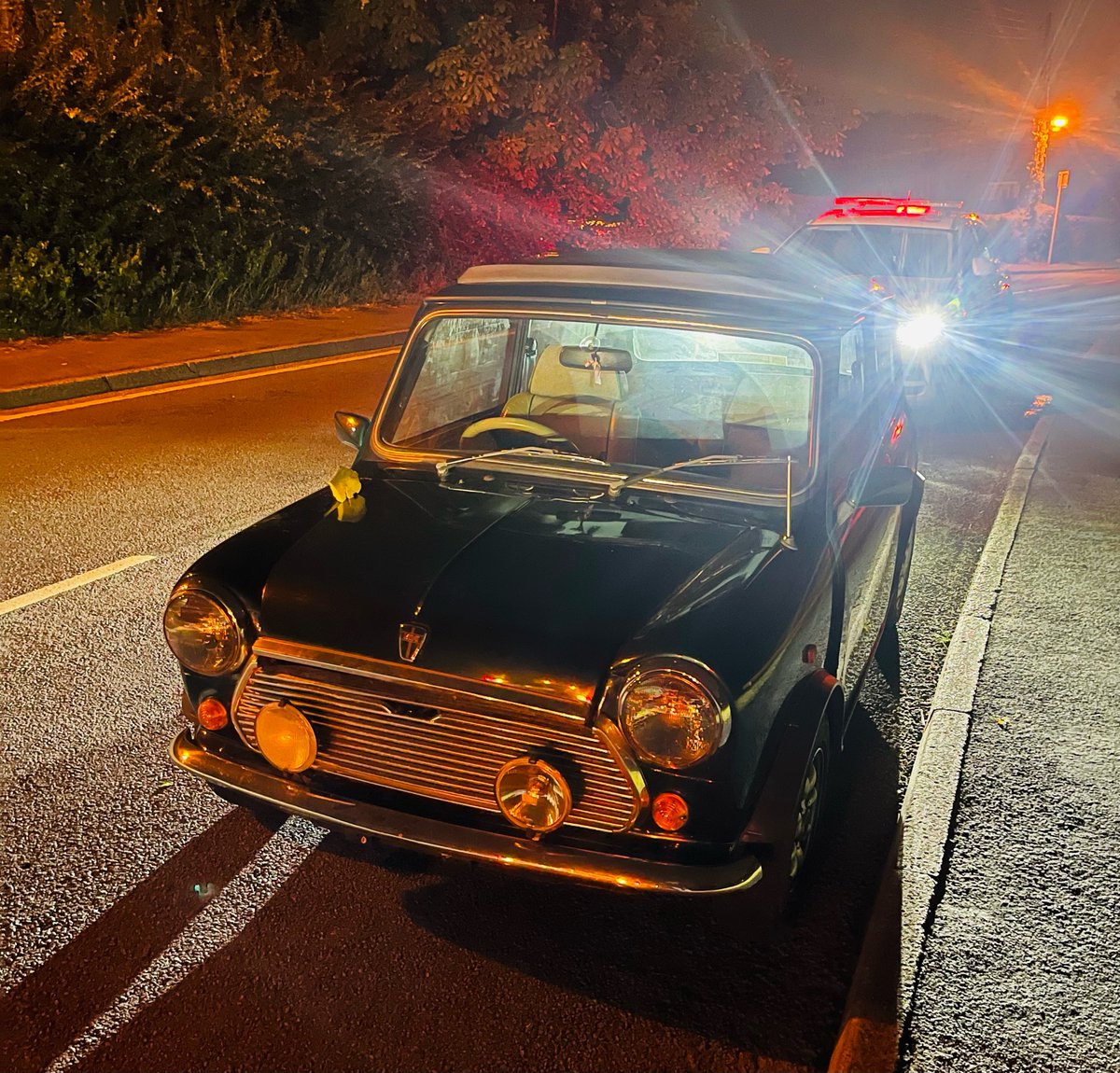 StaffsDogs's tweet photo. The driver of this stolen vehicle failed to stop for us last night in Essington @SStaffsPolice. It was no match for our new Dog Unit Volvos therefore he didnโt get very far!
Male was detained and arrested for a number of offences. One more criminal off our streets.#Shift5Dogs ๐พ https://t.co/cf9lsi56rn